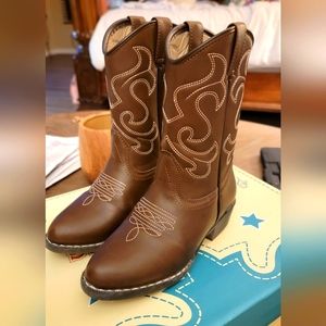 Canyon Trail cowboy boots